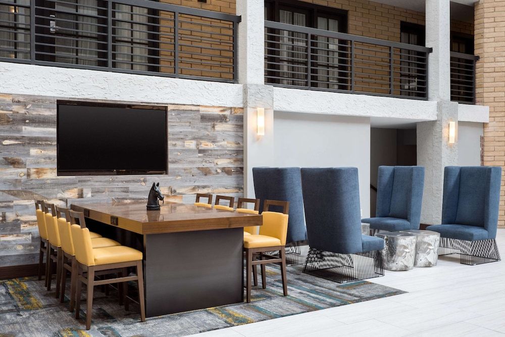 Embassy Suites Austin Central 2