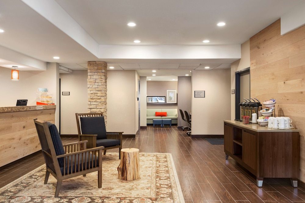 Country Inn & Suites by Radisson, Flagstaff, AZ 3