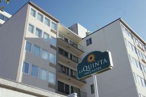 La Quinta Inn & Suites by Wyndham Seattle Downtown