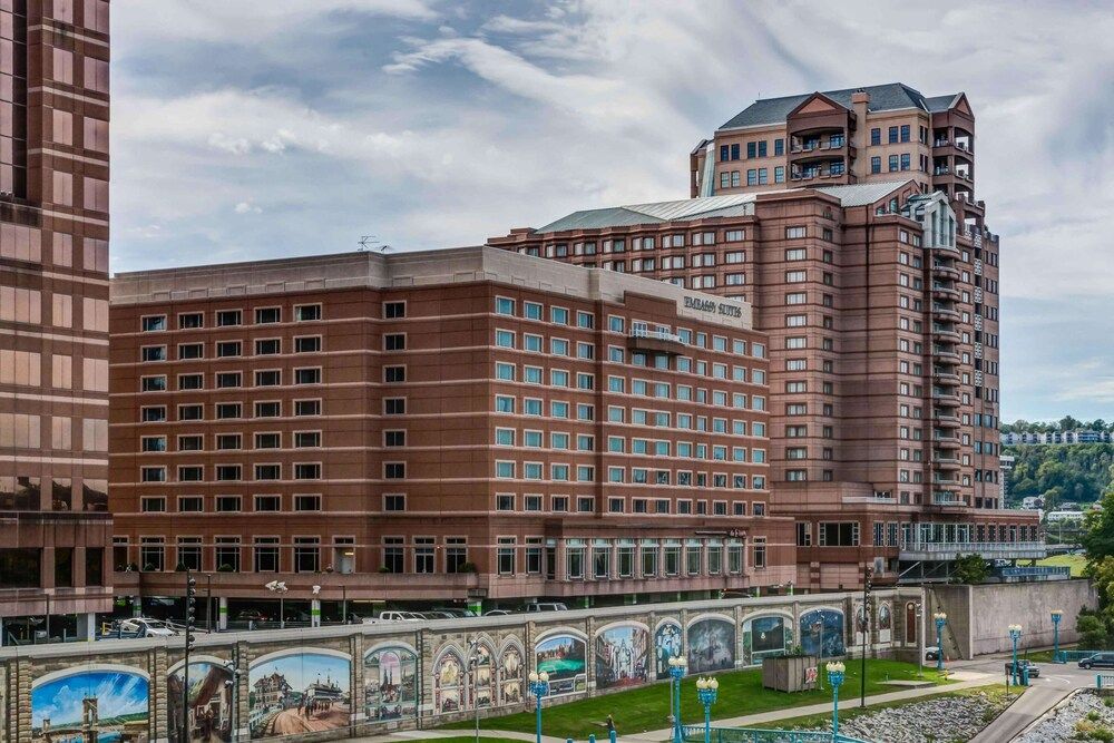 Embassy Suites by Hilton Cincinnati RiverCenter 4 estrelas em Covington