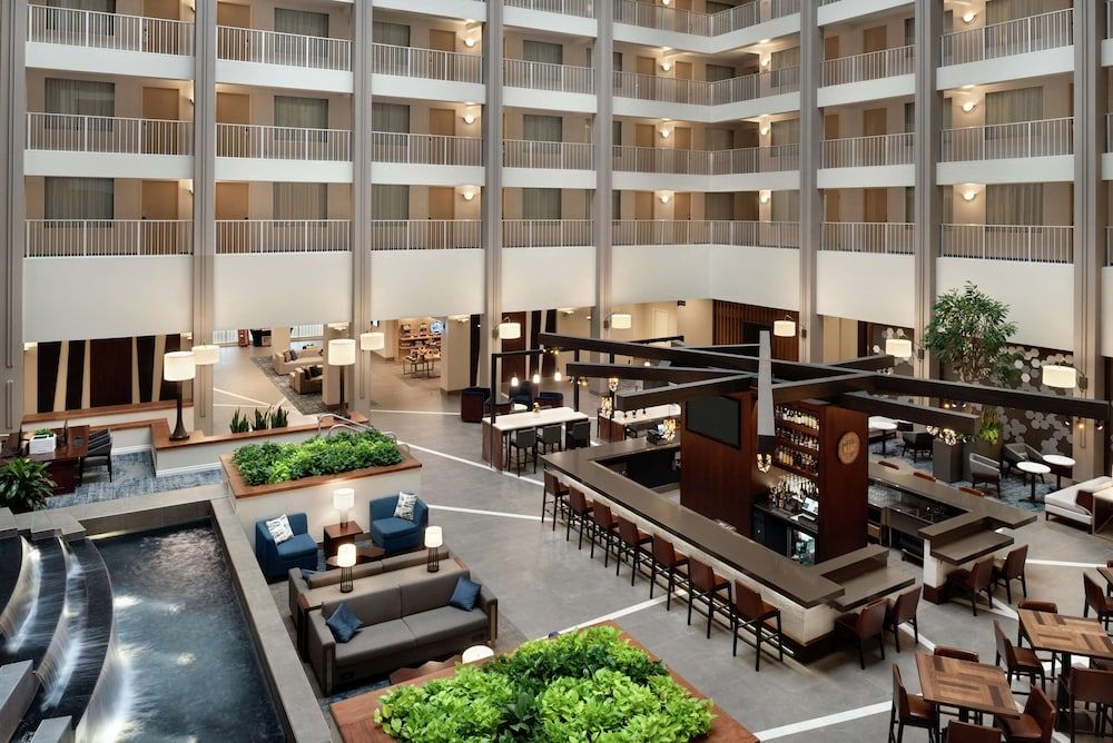 Embassy Suites by Hilton Cincinnati RiverCenter 2