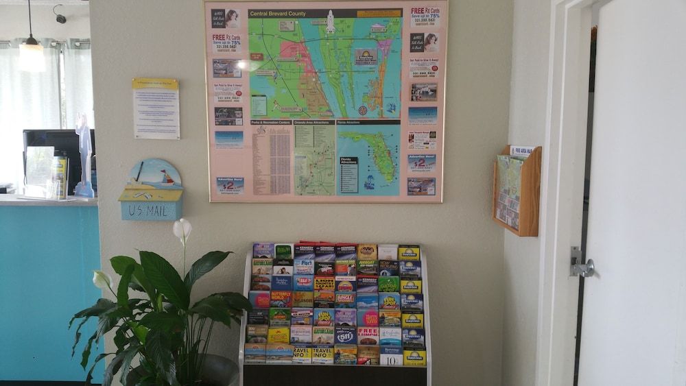 Days Inn by Wyndham Cocoa Cruiseport West At I-95 3