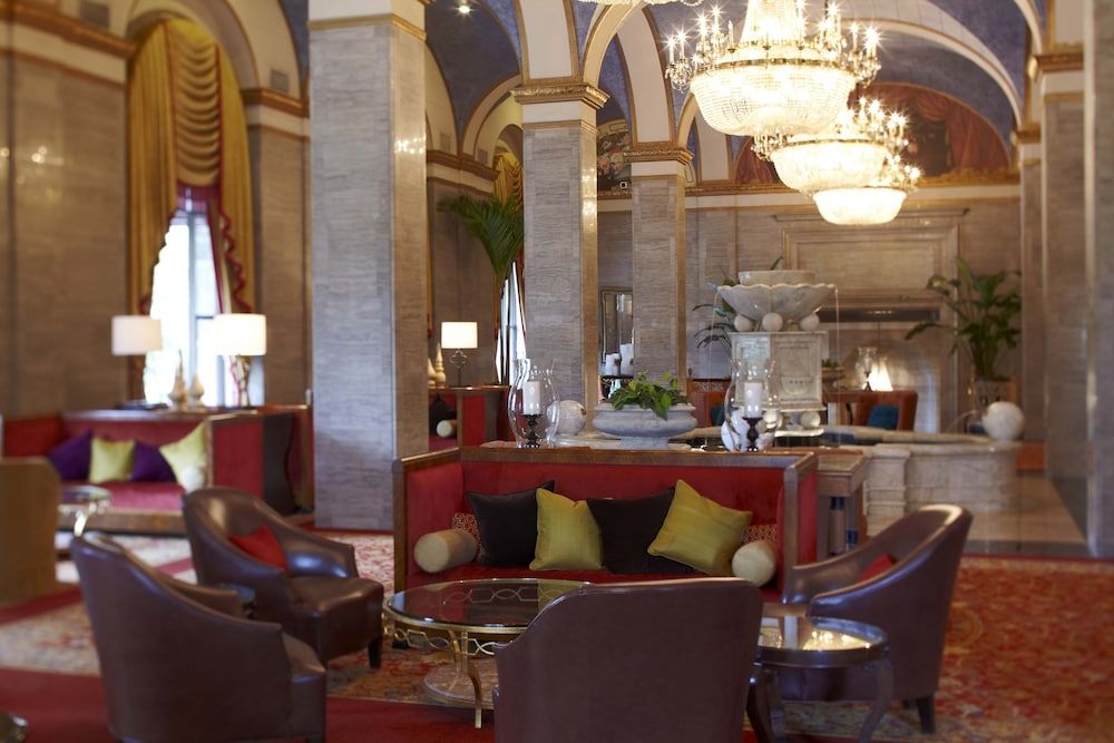 Renaissance Cleveland Hotel 2