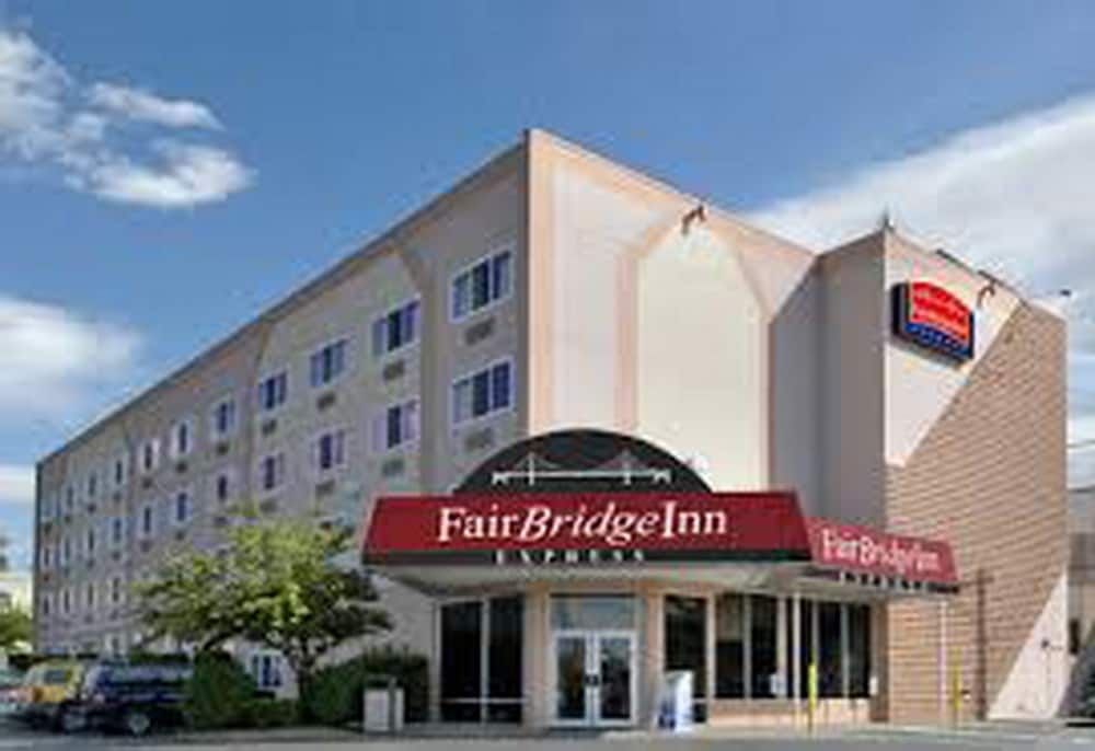 Fairbridge Inn Express 1 Fairbridge Inn Express 1