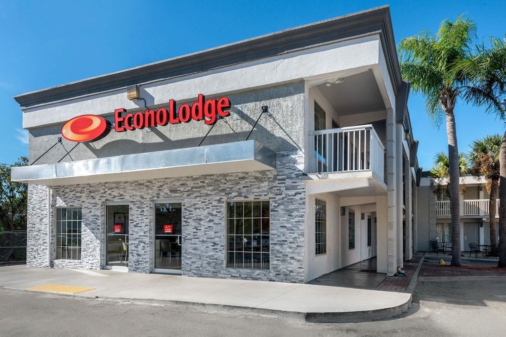 Econo Lodge Airport at RJ Stadium 2 estrellas en Tampa