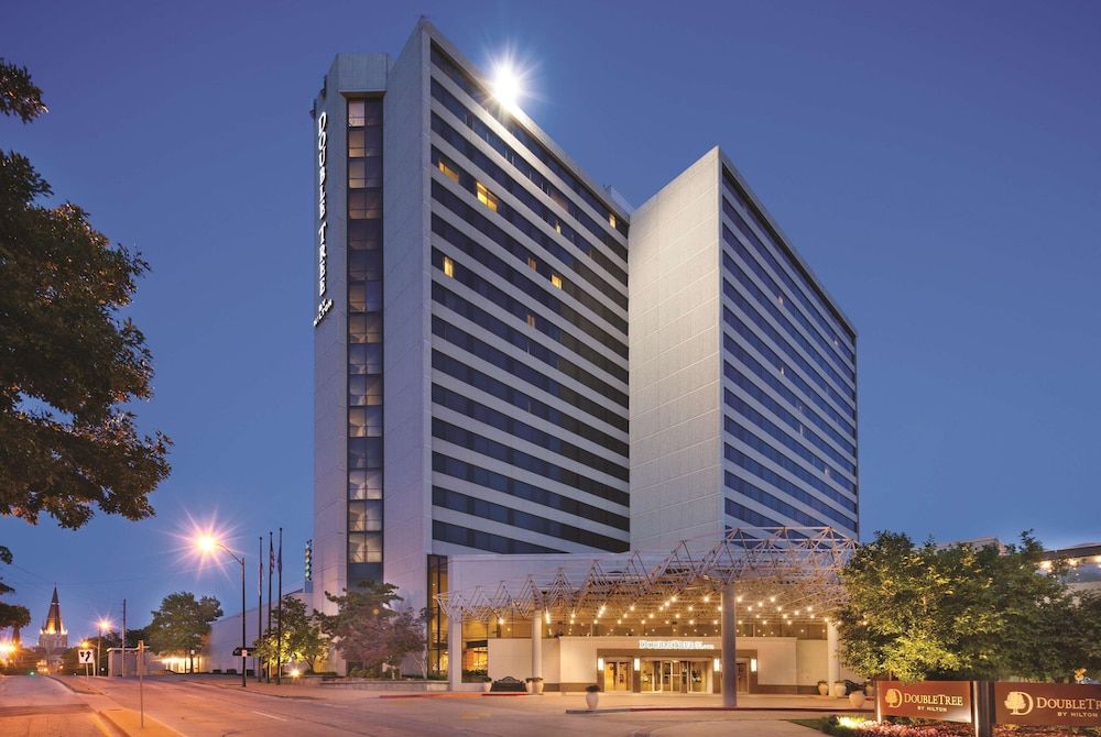 DoubleTree by Hilton Tulsa Downtown 1