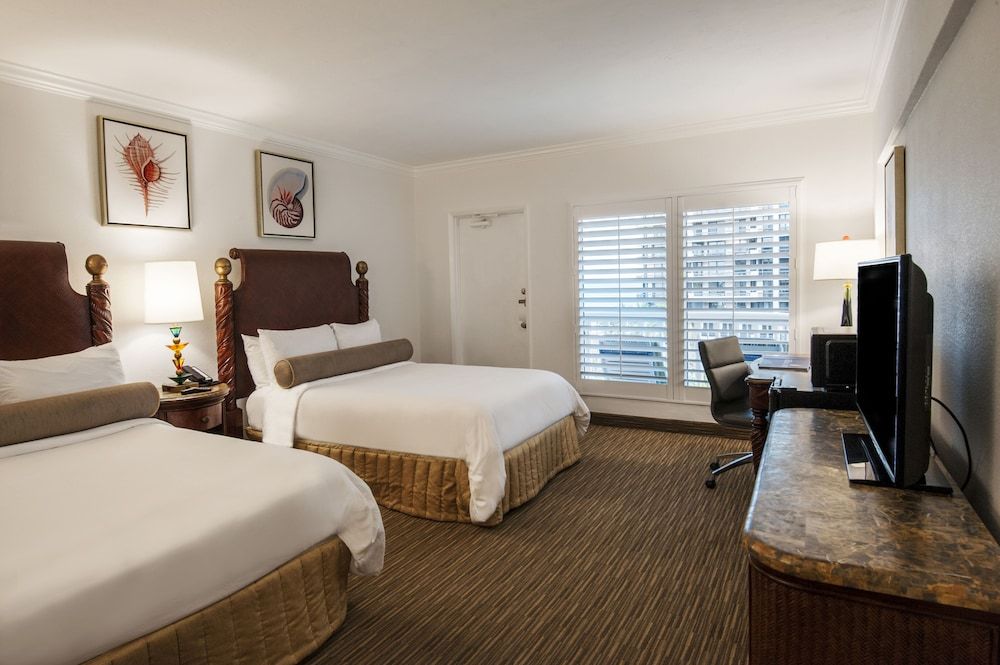 Beachcomber Oceanfront Resort & Villas