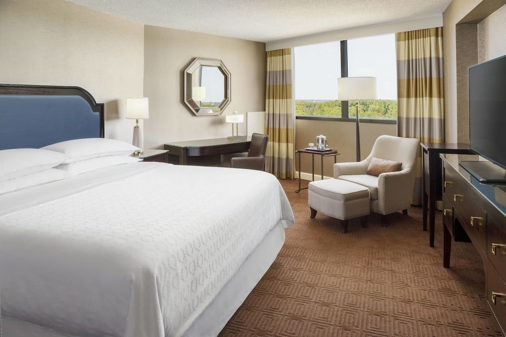 Sheraton Baltimore North Hotel 3