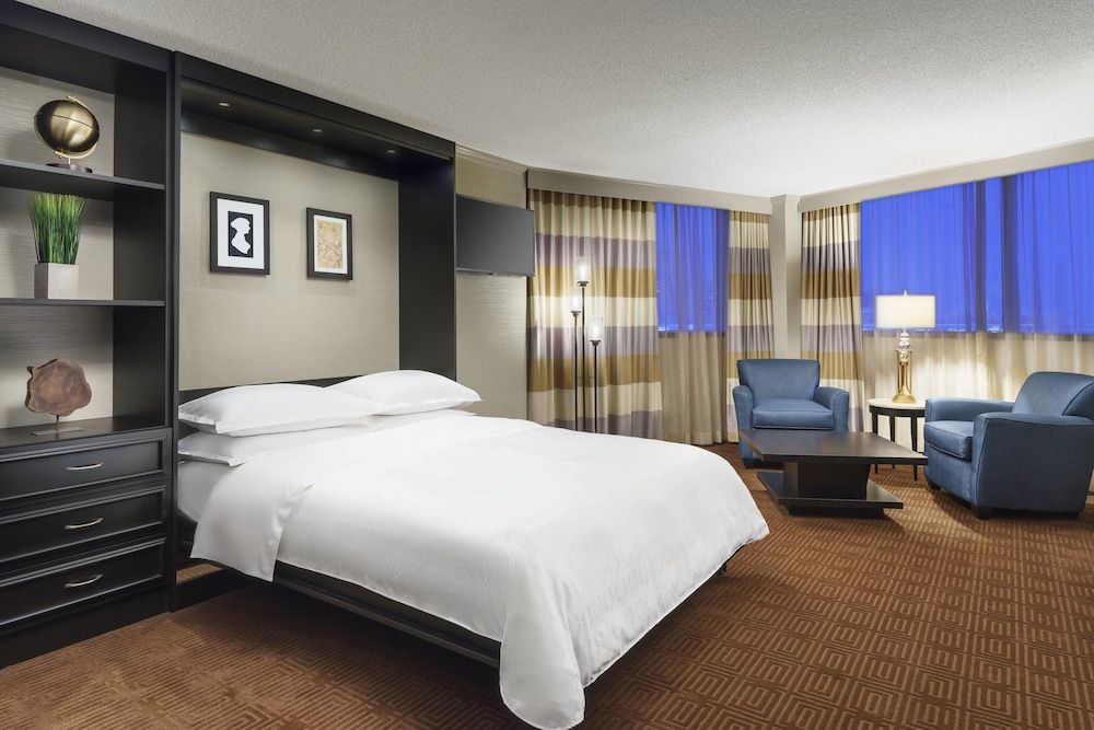 Sheraton Baltimore North Hotel 2