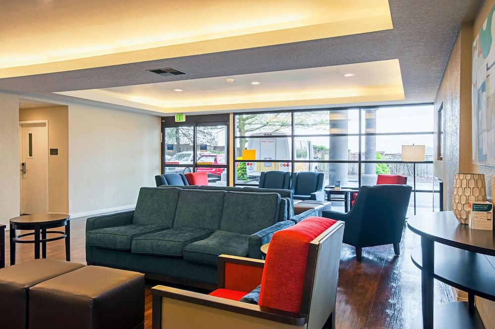 Comfort Inn & Suites Sea-Tac Airport 3