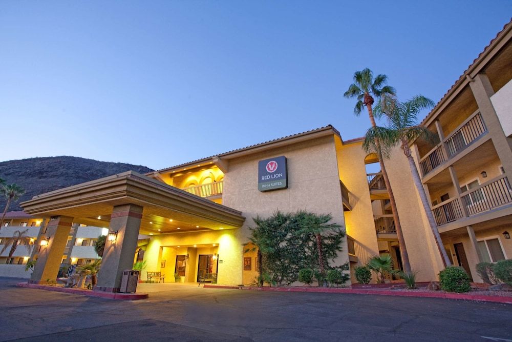 Red Lion Inn & Suites Cathedral City