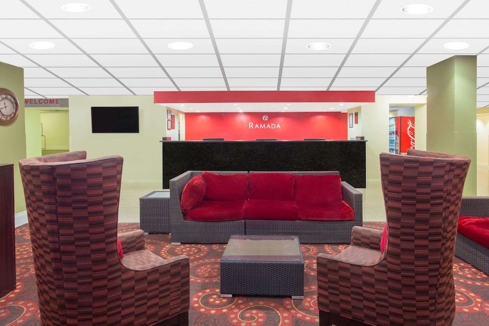 Ramada by Wyndham Hialeah/Miami Airport North 2