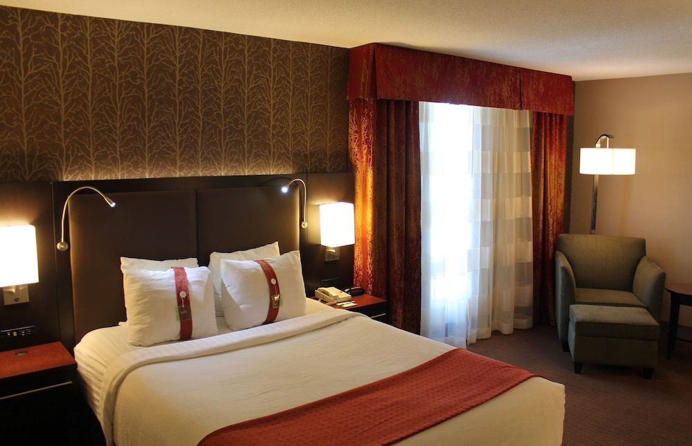 Holiday Inn Denver-Cherry Creek 2 Holiday Inn Denver-Cherry Creek 2