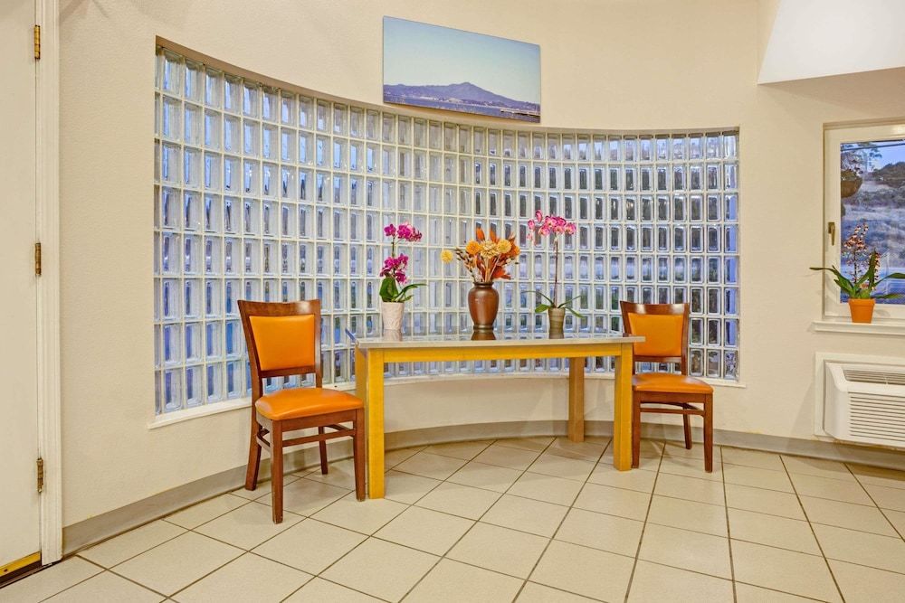 Travelodge by Wyndham Mill Valley/Sausalito 2