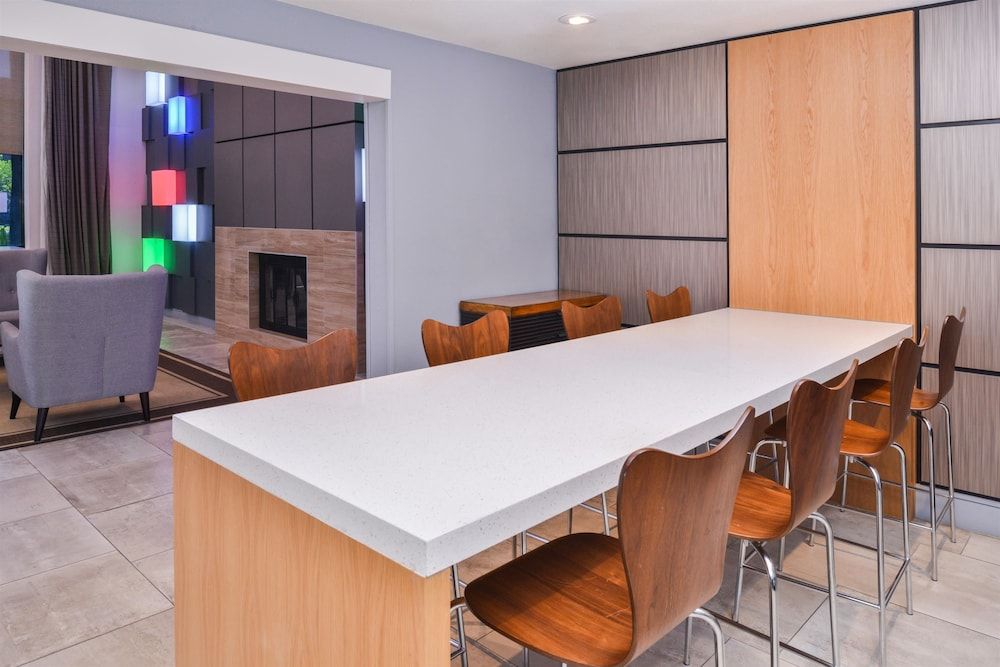 BW Plus Meridian Inn & Suites, Anaheim-Orange 3