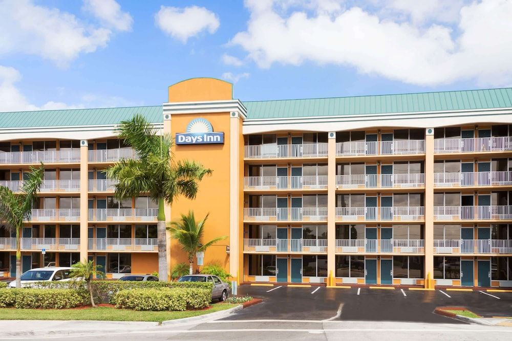 Days Inn by Wyndham Fort Lauderdale/Oakland Prk 2 estrellas en Fort Lauderdale