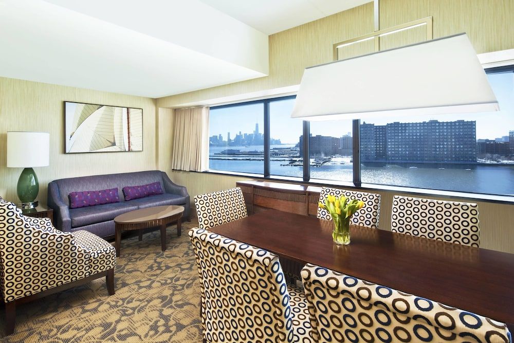 Sheraton Lincoln Harbor Hotel 3