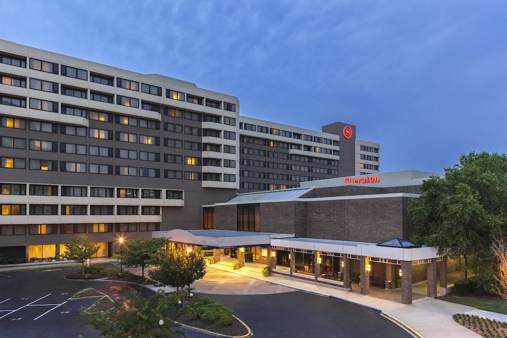 Sheraton Norfolk Waterside Hotel 1