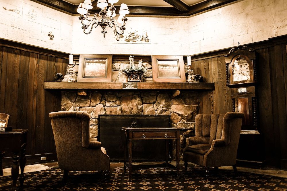 The Grand Summit Hotel