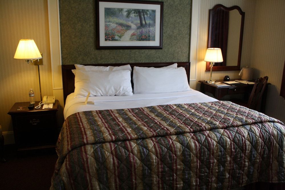 The Grand Summit Hotel 2