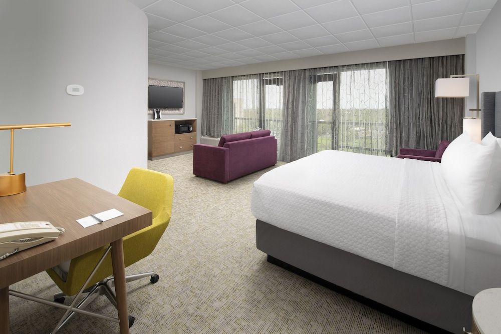 Crowne Plaza San Antonio Airport 1