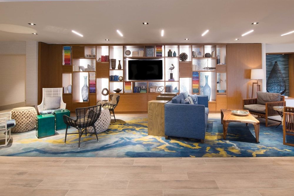 Renaissance Newport Beach Hotel 3