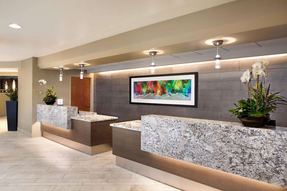 Embassy Suites by Hilton San Antonio Airport 3