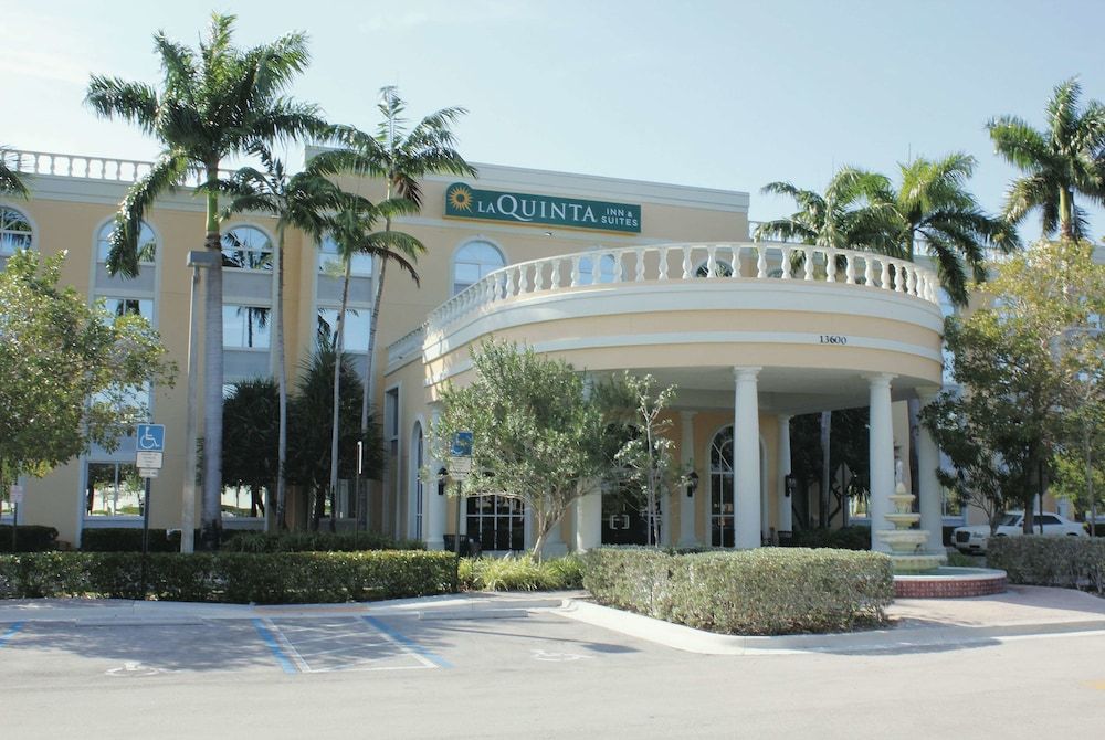 La Quinta by Wyndham Sunrise 3 estrelas em Sunrise