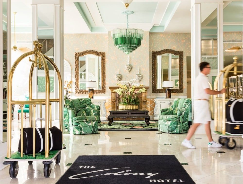 The Colony Hotel 3