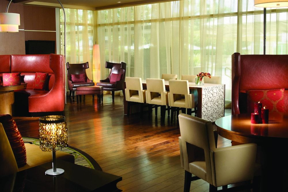 Warner Center Marriott Woodland Hills 2