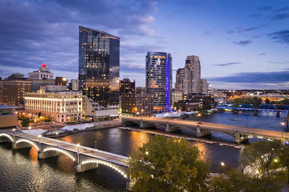 Amway Grand Plaza, Curio Collection by Hilton 1 Amway Grand Plaza, Curio Collection by Hilton 1