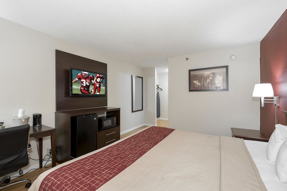 Red Roof Inn Knoxville Central - Papermill Road 1