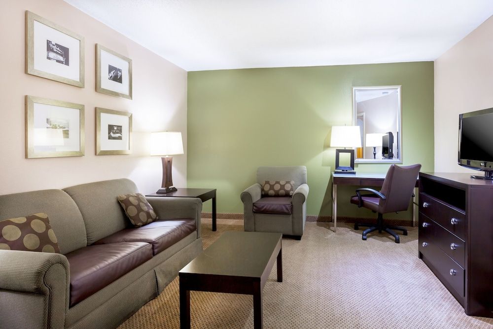 Holiday Inn Metairie New Orleans Airport 3