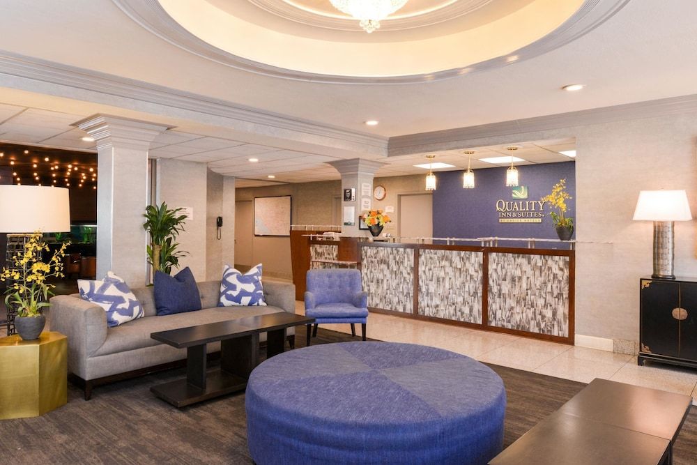 Quality Inn & Suites Montebello 3 estrelas em Montebello