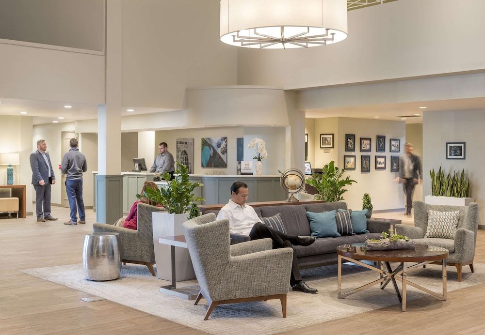 DoubleTree by Hilton Campbell 2