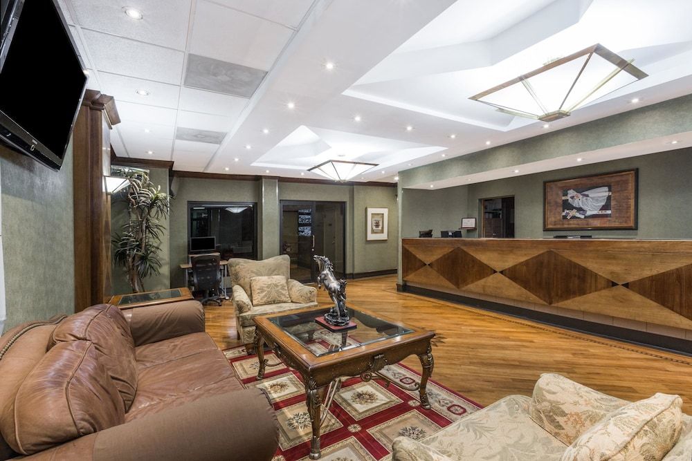 Ramada by Wyndham Yonkers 2