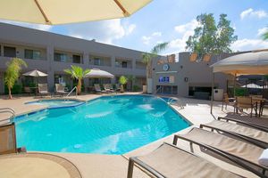 Hotel Tempe/Phoenix Airport InnSuites at the Mall