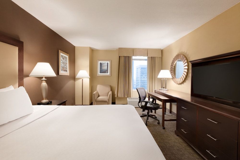 Crowne Plaza Crystal City-Washington, D.C. 2