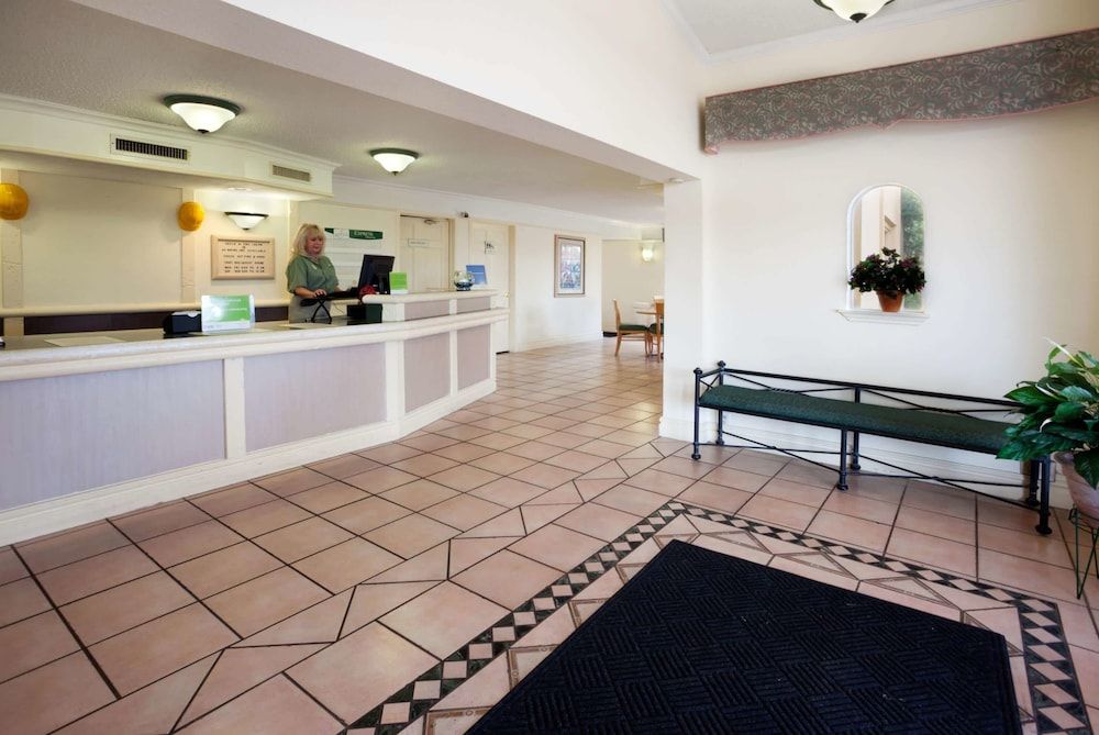 La Quinta Inn by Wyndham Austin Oltorf 2