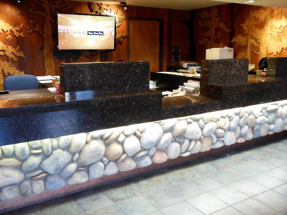 Lakeside Inn and Casino 2