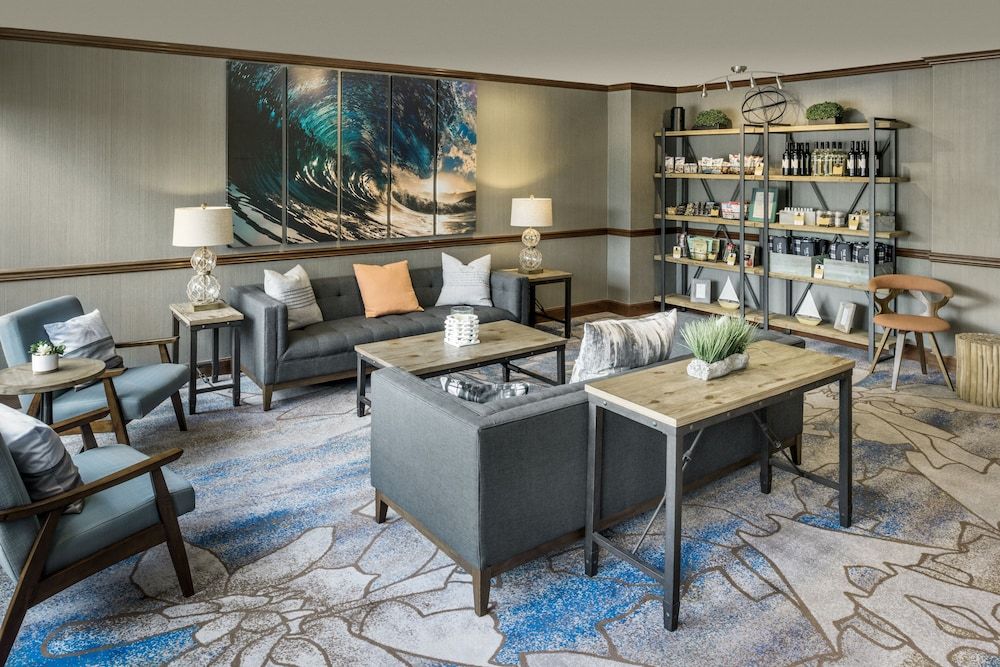 The Newport Harbor Hotel & Marina 2