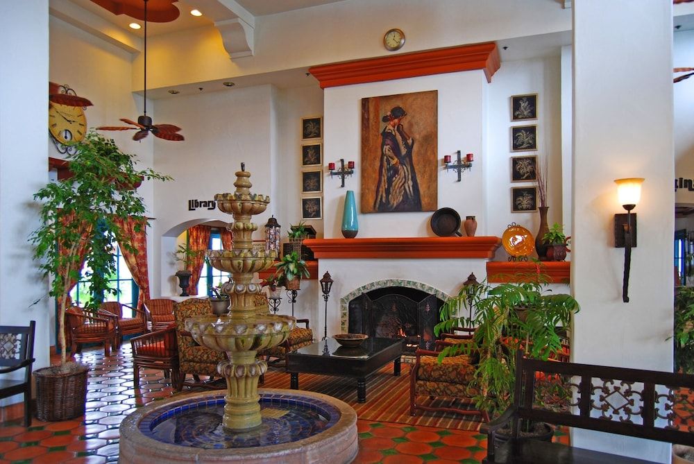 Oxford Suites Pismo Beach 3