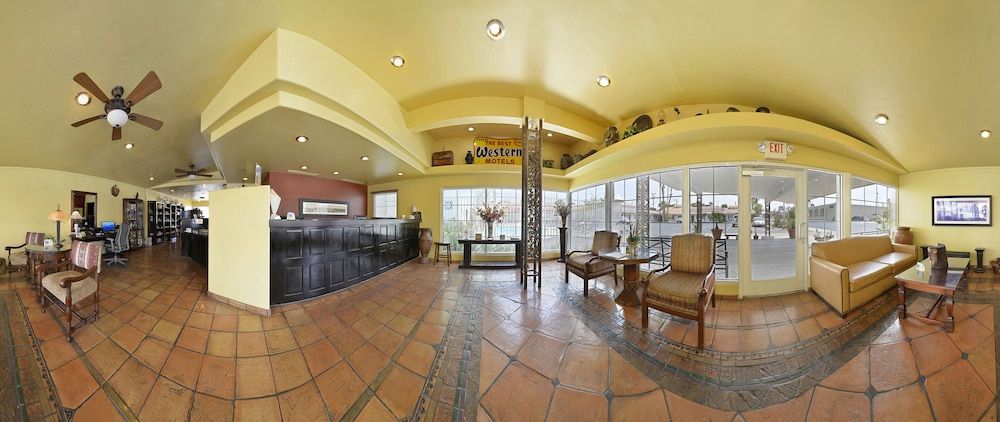 Historic Coronado Motor Hotel 2