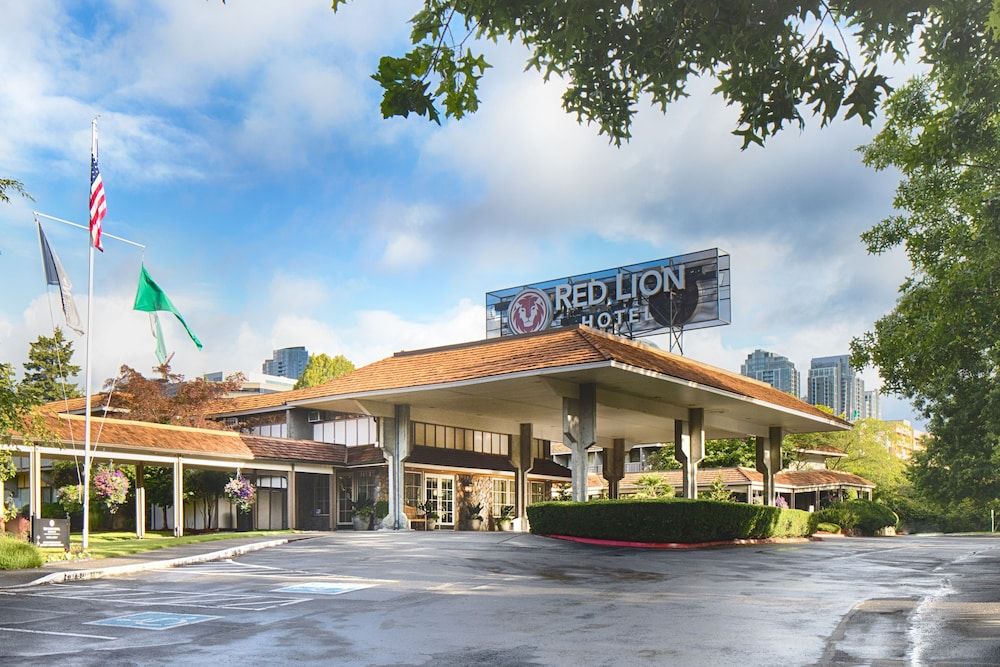 Red Lion Hotel Bellevue 3 estrelas em Bellevue