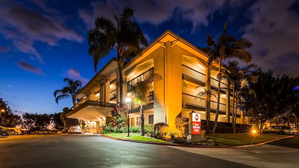 Best Western Plus Orange County Airport North 3 estrelas em Santa Ana