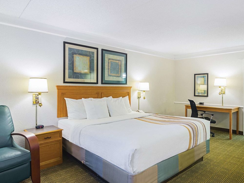 La Quinta Inn by Wyndham Denver Northglenn 3