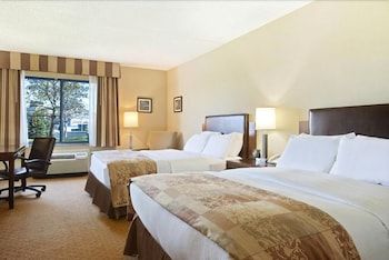 Radisson Hotel at The University of Toledo 3