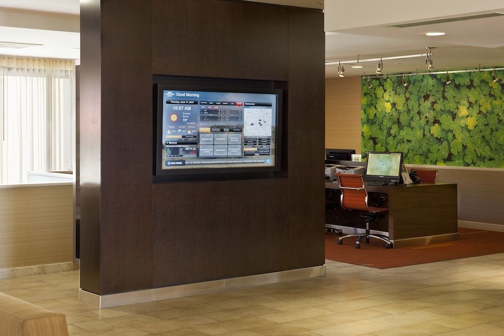 Courtyard by Marriott Boulder 2