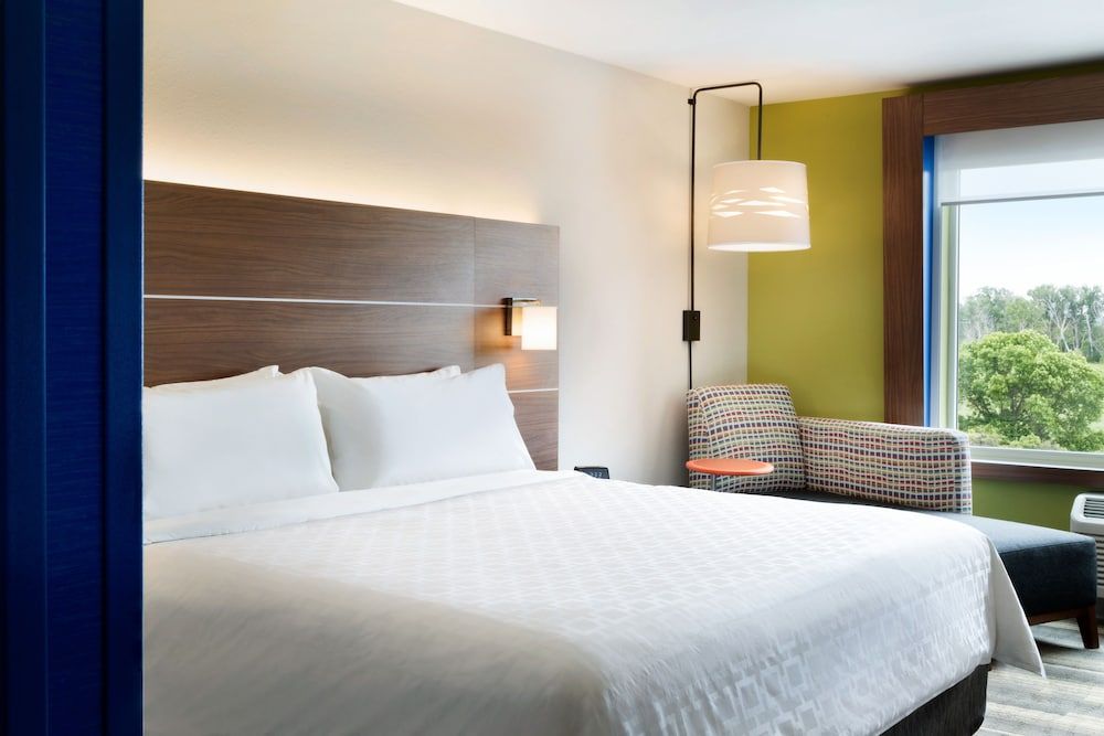 Holiday Inn Express Atlanta Airport - College Park 3