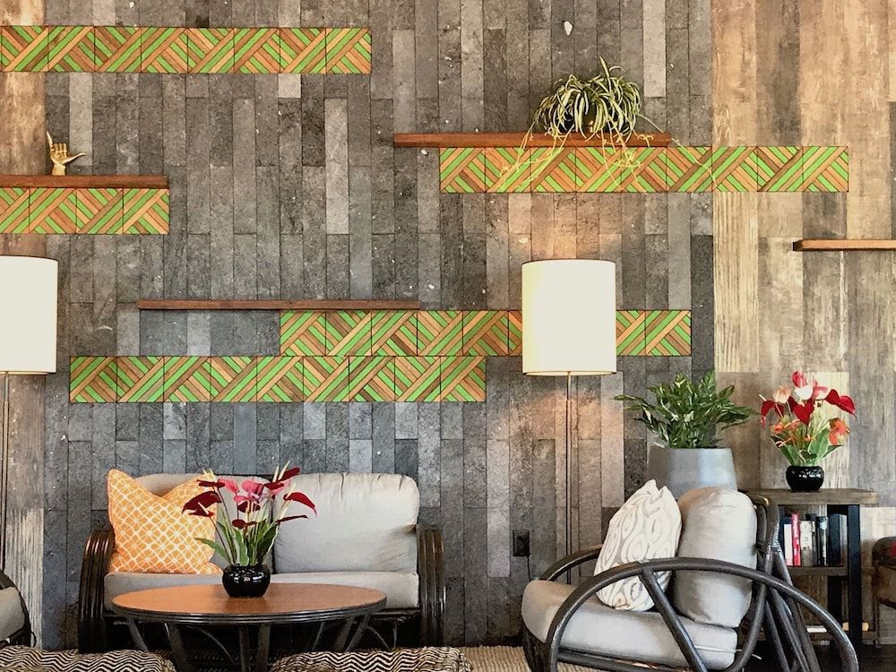 Hilo Seaside Hotel 2